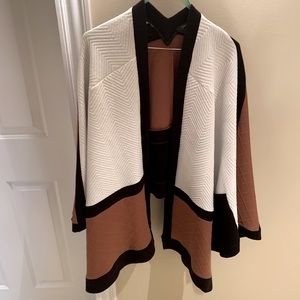 Colorblock cape/cardigan